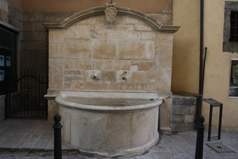 Beroemde Orsini fontein in Amatrice gered dankzij de Nederlandse Dante comitati!